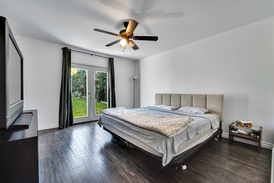 Building Photo - 900 Bethany Rd