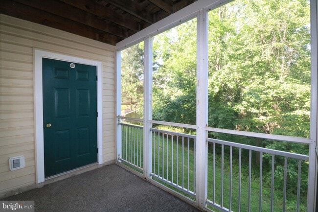 Building Photo - 12000 Amber Ridge Cir