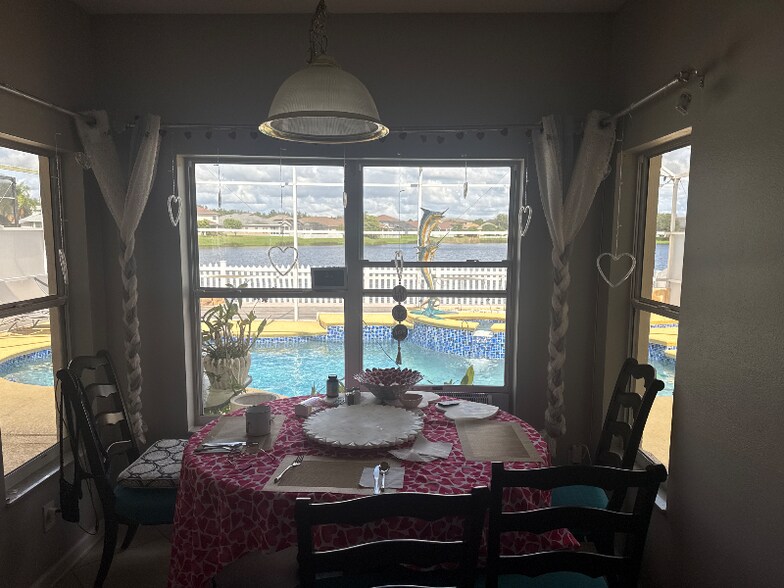 Building Photo - 1555 Harrier Dr