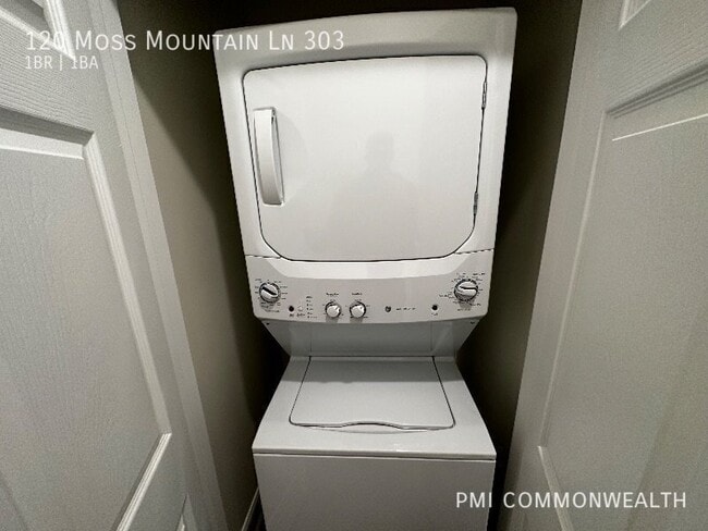 Building Photo - 120 Moss Mountain Ln