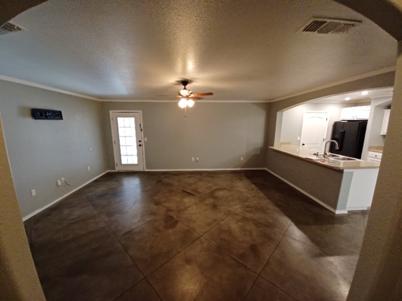 Building Photo - 4212 S Aldredge St