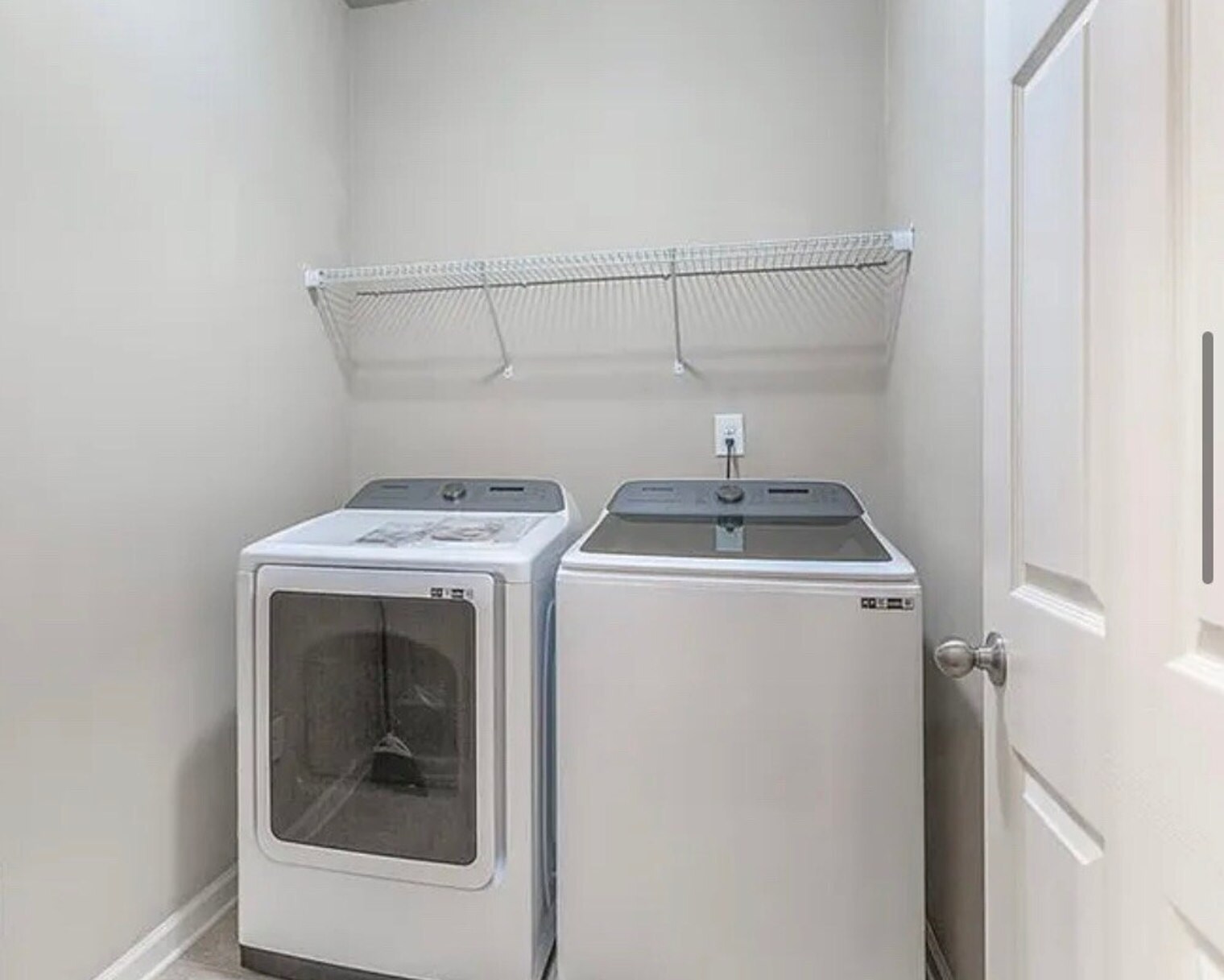 Building Photo - 5986 Trail Hikes Dr