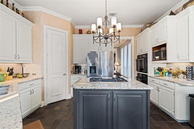 Building Photo - 5932 Riverbend Pl
