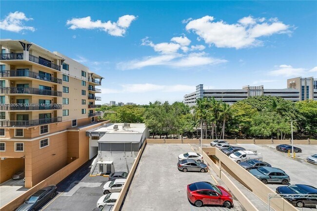 Building Photo - 3500 Coral Wy