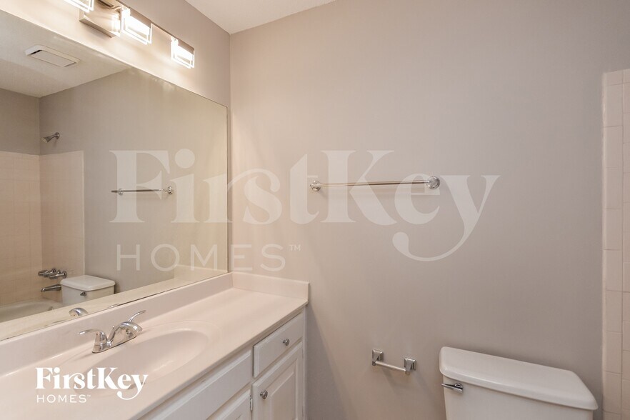 Building Photo - 4781 Meadowlark Dr SE