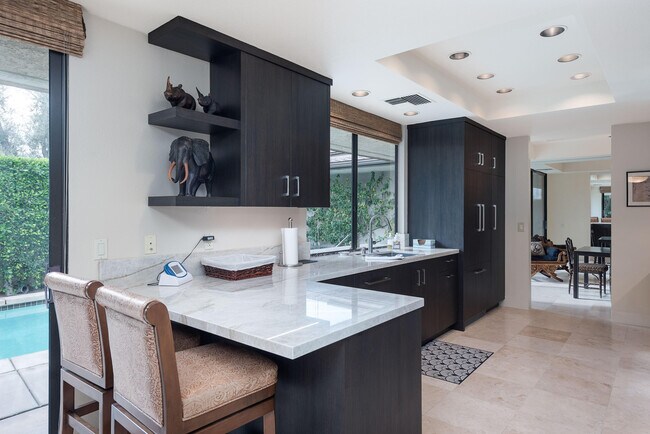 Building Photo - 3 Cornell Dr