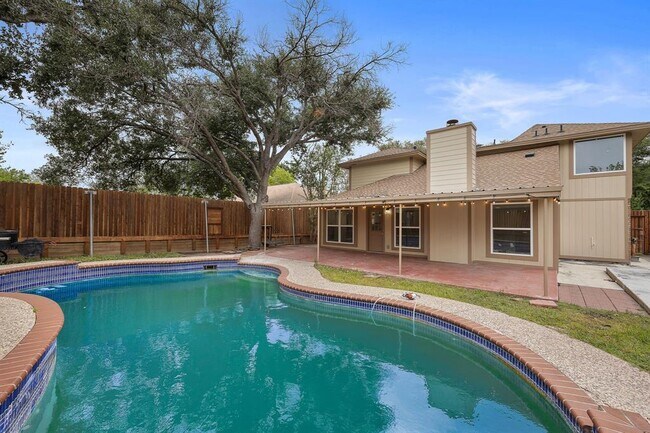 Building Photo - 507 Deercreek Ln