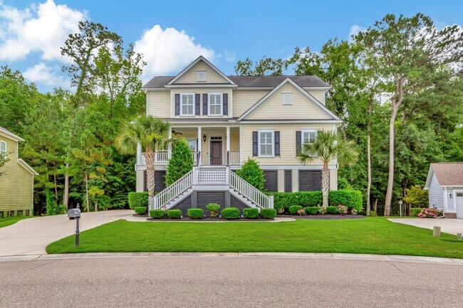 Building Photo - Elevated Home in The Club at Legends Oaks Plantation