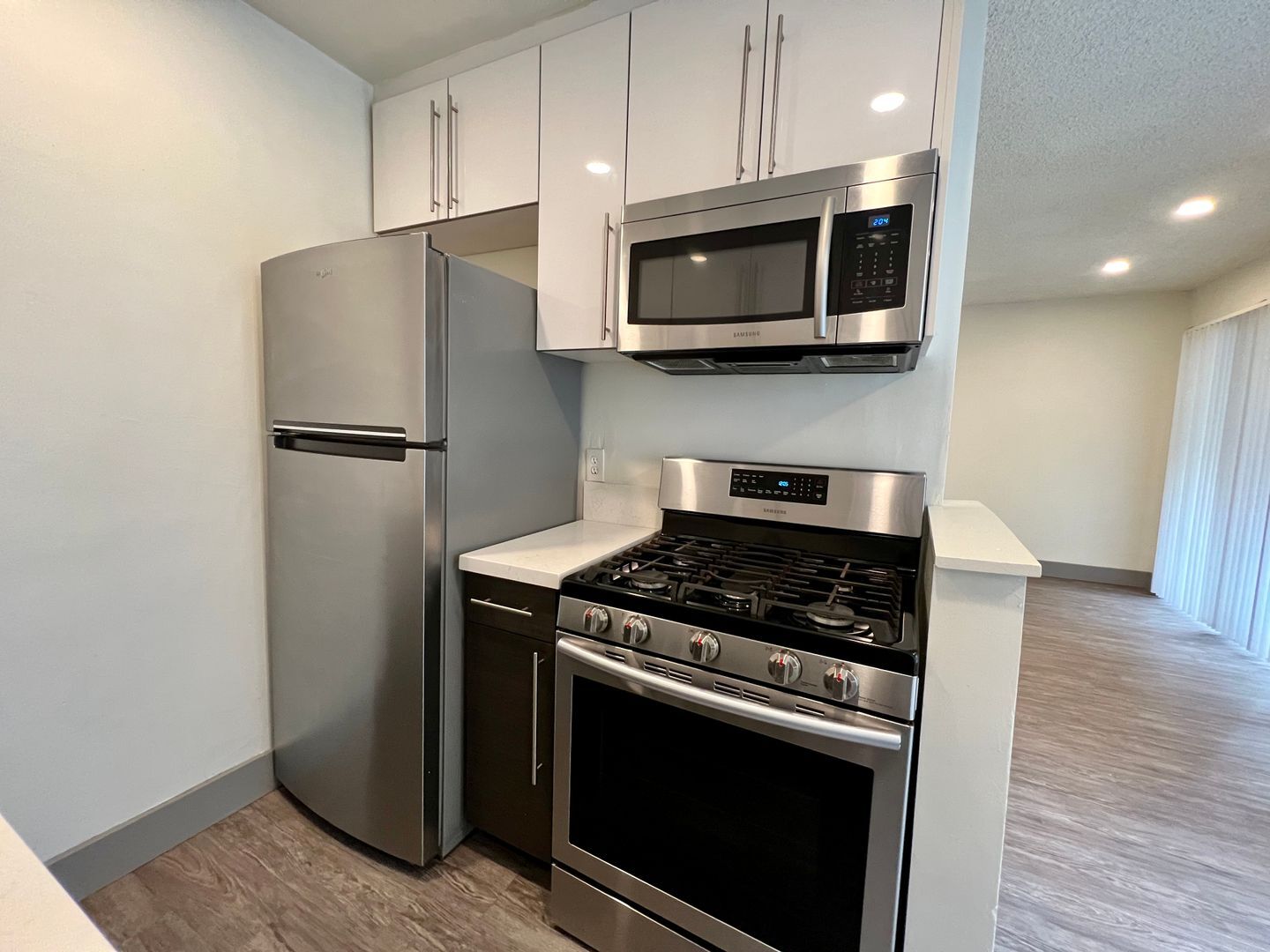 Building Photo - 12727 Matteson Ave