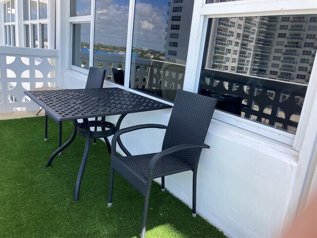 Building Photo - 4010 Galt Ocean Dr