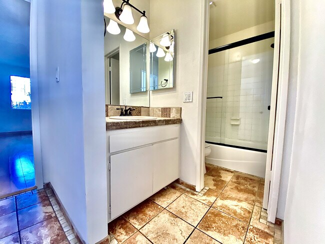 Floorplan - 533 Ashland