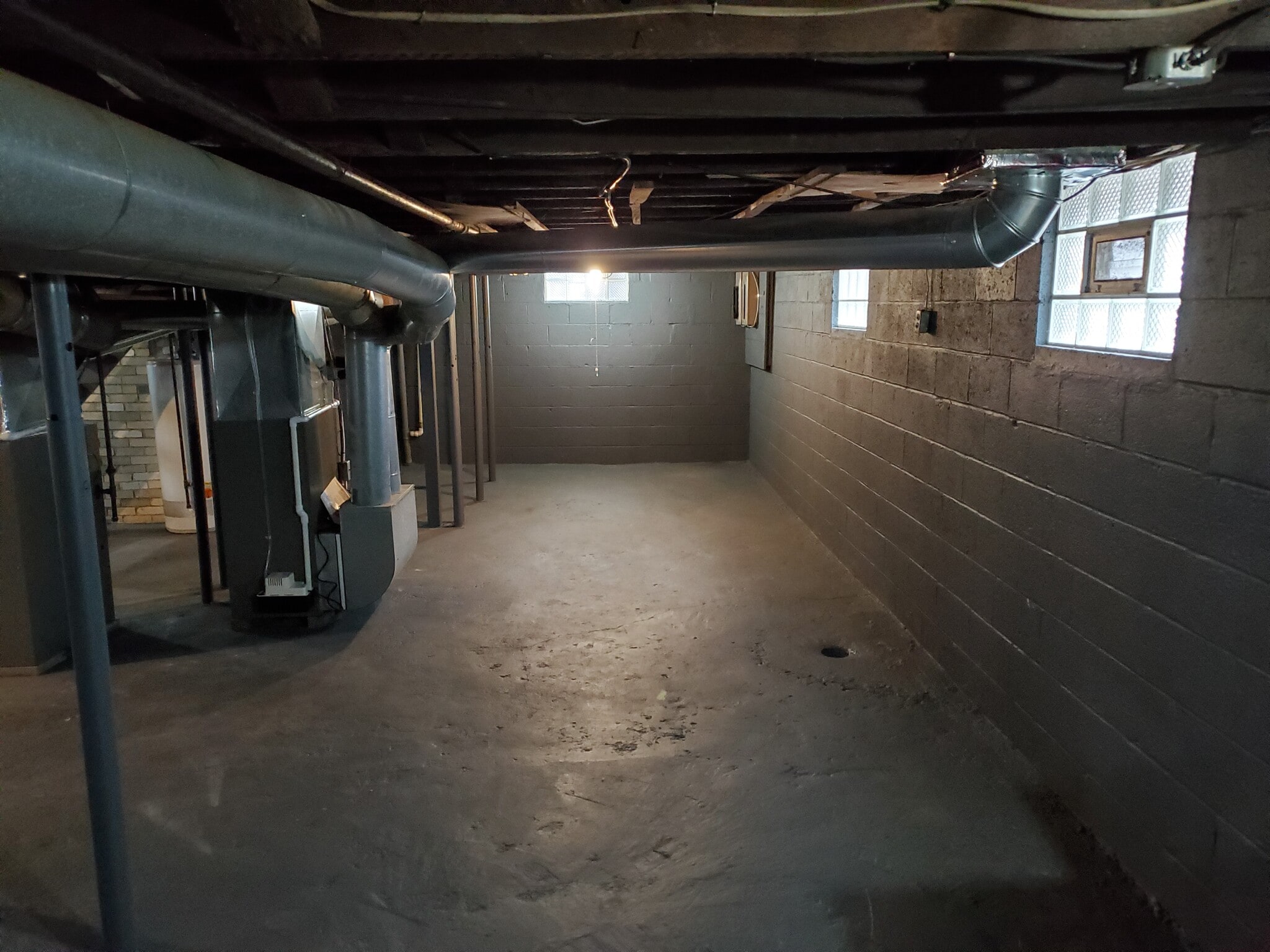 Basement - 557 Ohio St
