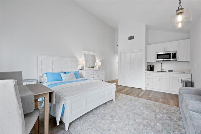 Building Photo - 11863 Wimbledon Cir