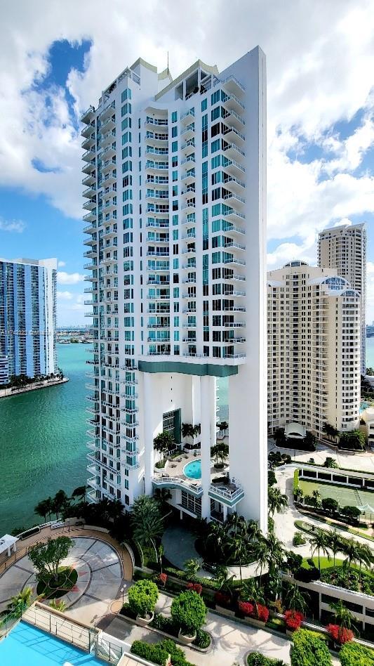 Building Photo - 900 Brickell Key Blvd