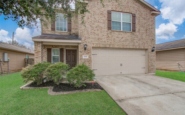 Building Photo - 8218 Hall View Dr