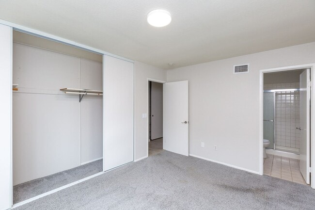 Building Photo - 3 Bedroom Home in Mira Mesa