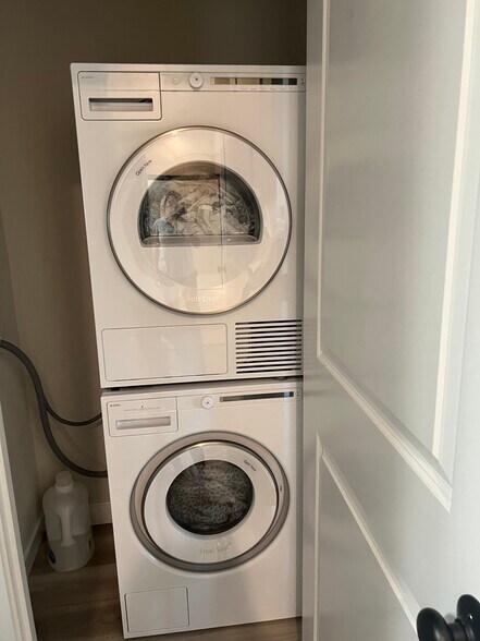 Building Photo - 5026 86th Ave NE