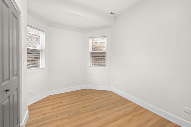 Building Photo - 5443 S Federal St