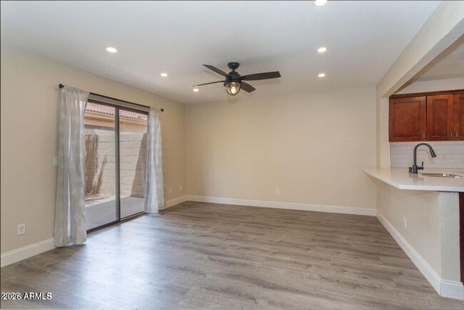 Building Photo - 13642 S 42nd Pl