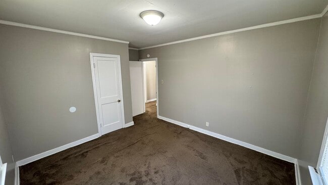 Building Photo - 992 Wrenwood St