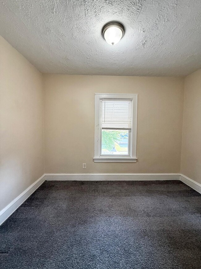 Building Photo - 3545 W 129th St