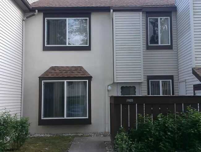Primary Photo - 2465 Arbor Ct