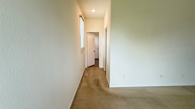 Building Photo - 22414 Auburn Valley Ln