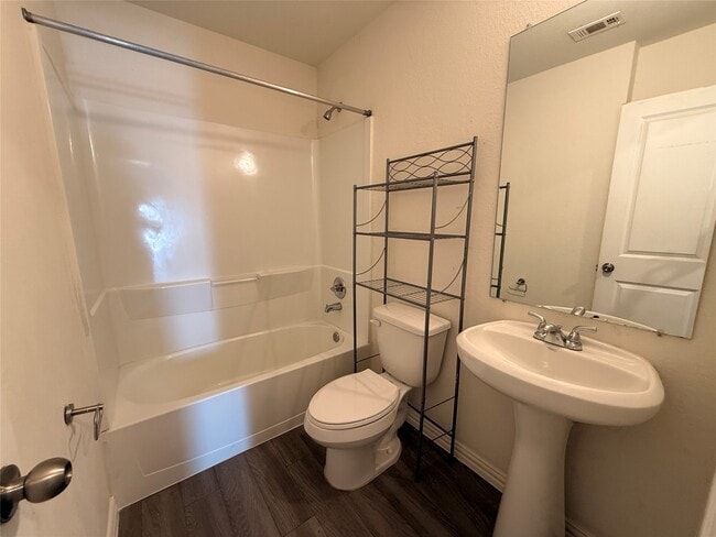 Building Photo - 964 Ringold St