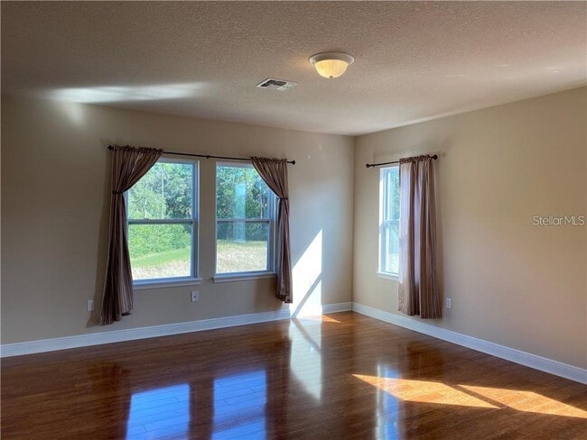 Building Photo - 11333 Quiet Forest Dr