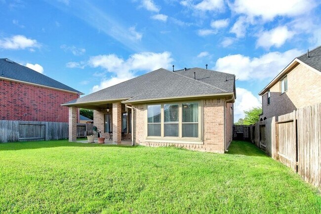 Building Photo - 25431 Hall Meadow Ln
