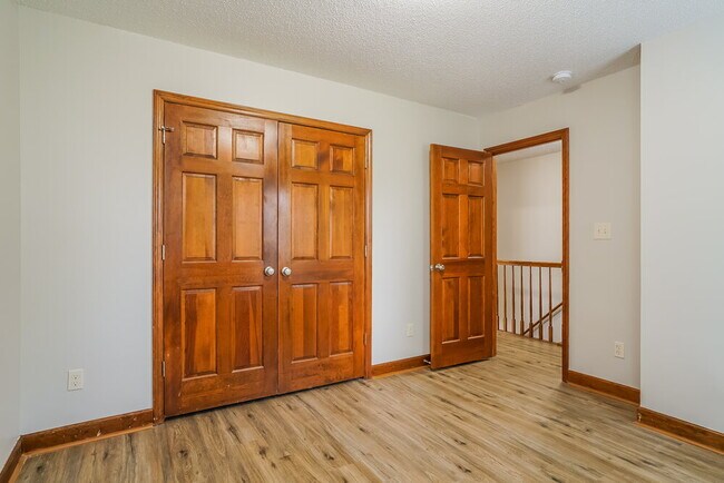 Building Photo - 1113 Buttercup Ln