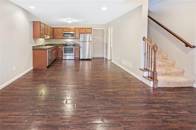 Building Photo - 156 McMenamy Rd