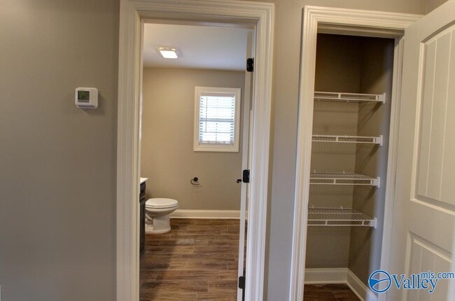 Building Photo - 22947 Pin Oak Dr