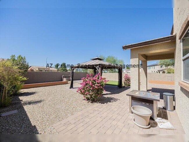 Building Photo - 218 N 109th Dr