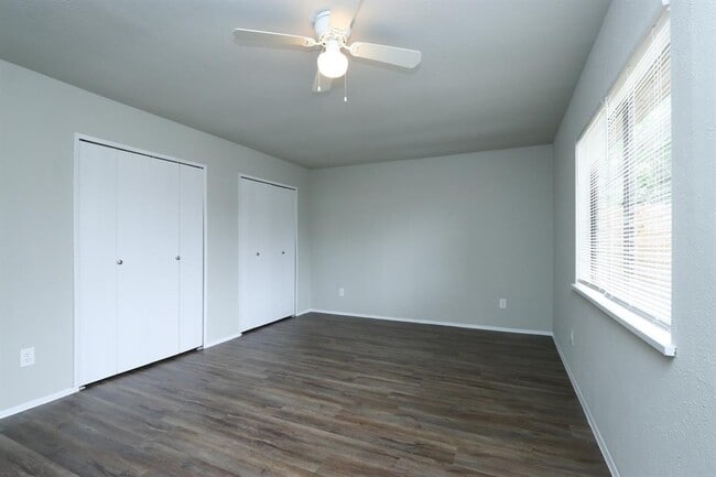 Building Photo - 24018 Reagon Canyon Dr
