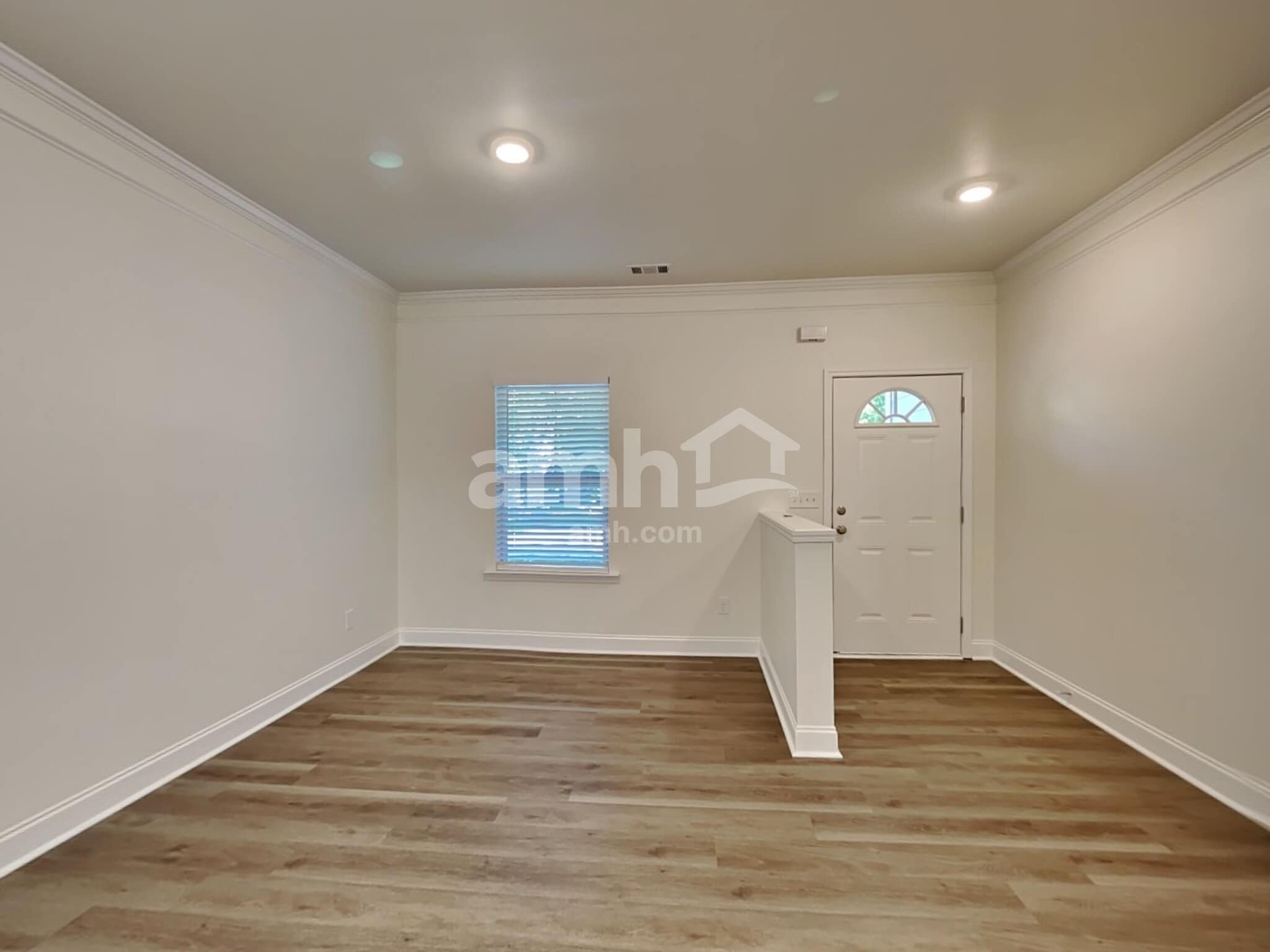 Building Photo - 2444 Beal St