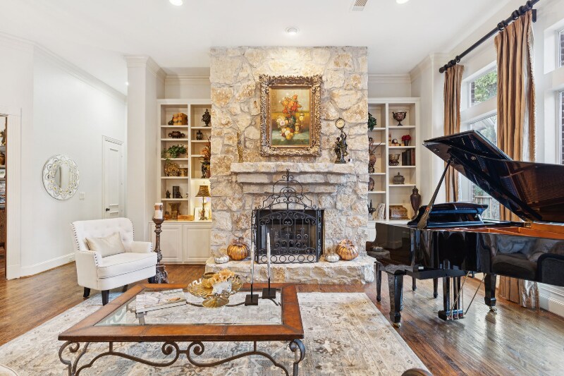 Building Photo - 1970 Mary Lee Ln