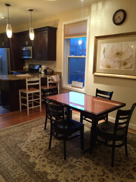 Building Photo - 278 St John St