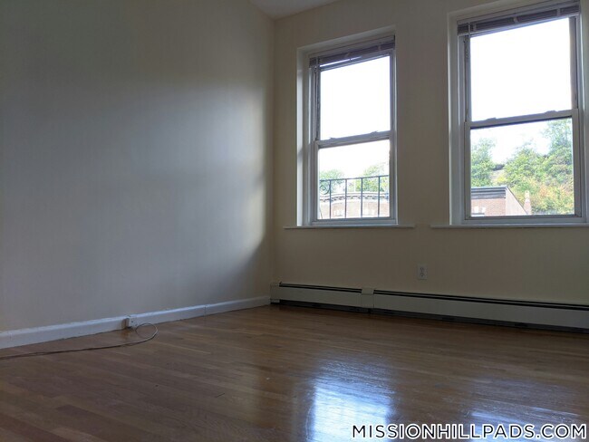 Building Photo - 51 S Huntington Ave