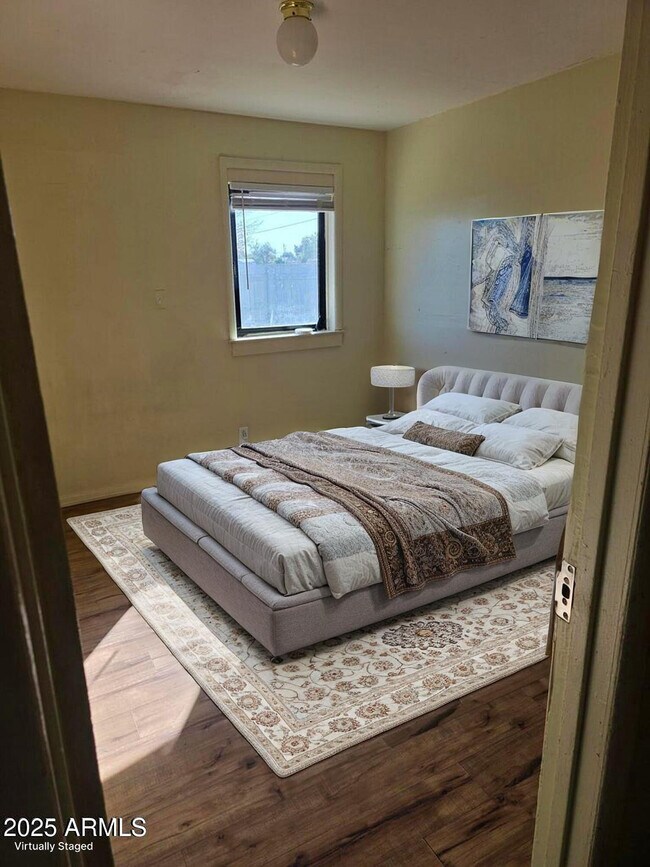 Building Photo - 216 E Centre Ave