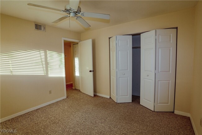 Building Photo - 719 SW 47th Terrace