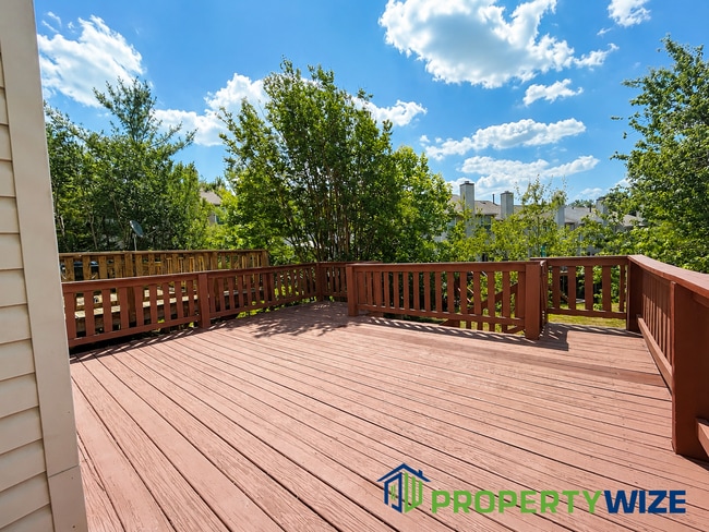 Building Photo - 7646 Oldfield Ln