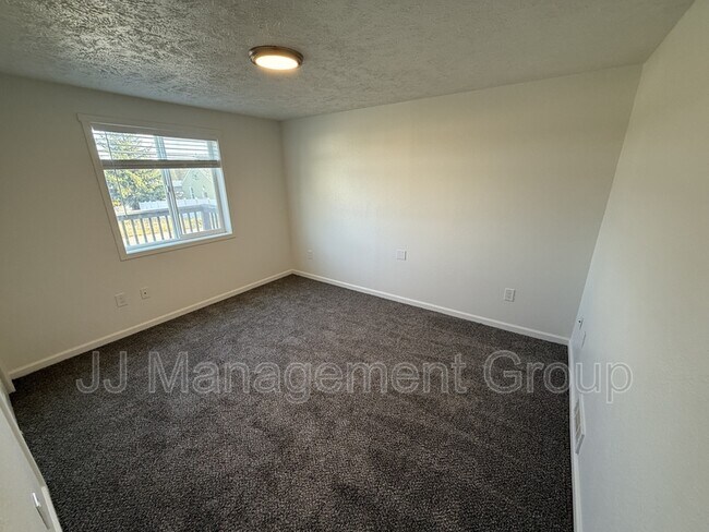 Building Photo - 1235 2nd St