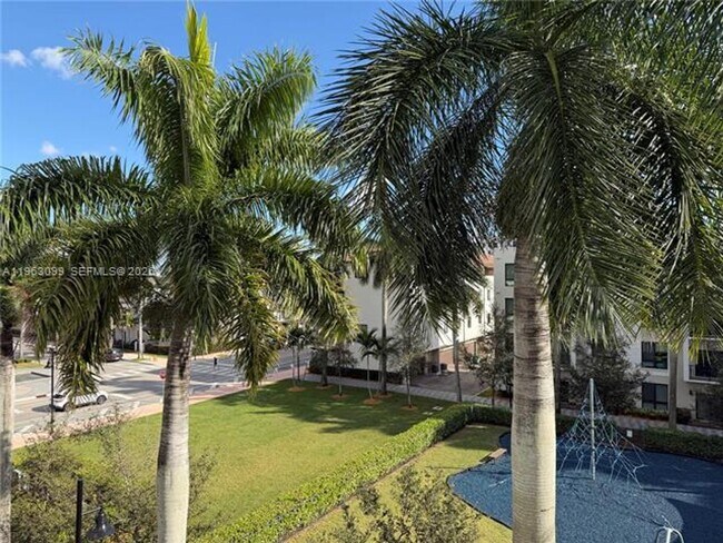 Building Photo - 4640 NW 84th Ave