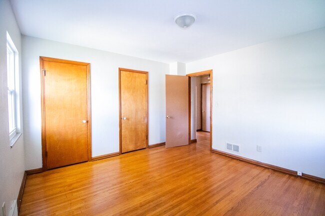 Building Photo - 3471 Jeannette Ave