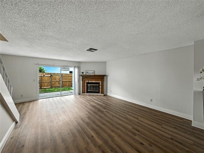 Building Photo - 1816 Mill Run Cir