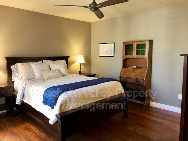 Building Photo - 233 Villorrio Dr E