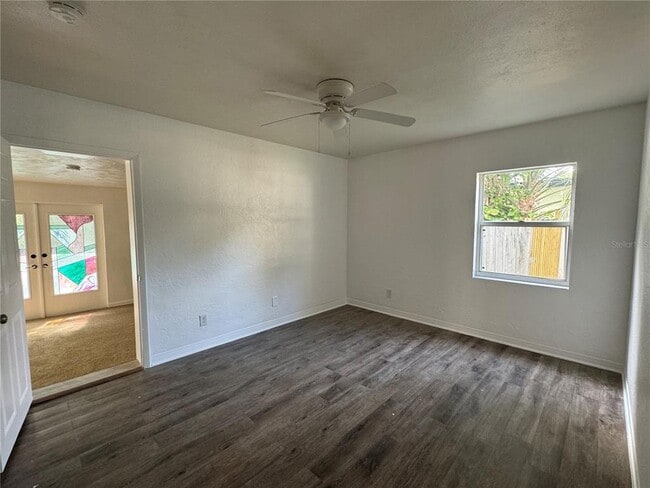 Building Photo - 611 S Seneca Blvd