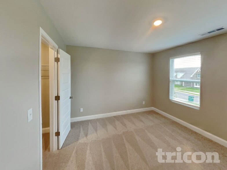 Building Photo - 3113 Arbor Vly Rd