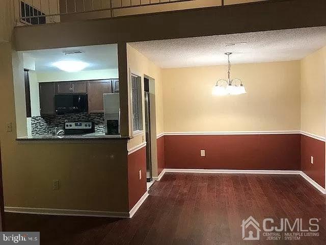 Building Photo - 8402 Tamarron Dr